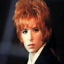 Chanteuse Mylène Farmer 1984