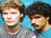 Daryl Hall & John Oates Maneater